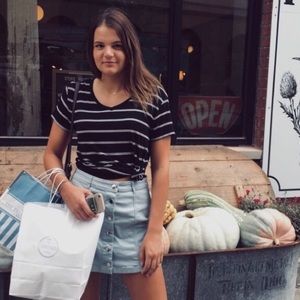 Meet your Posher, Lydia